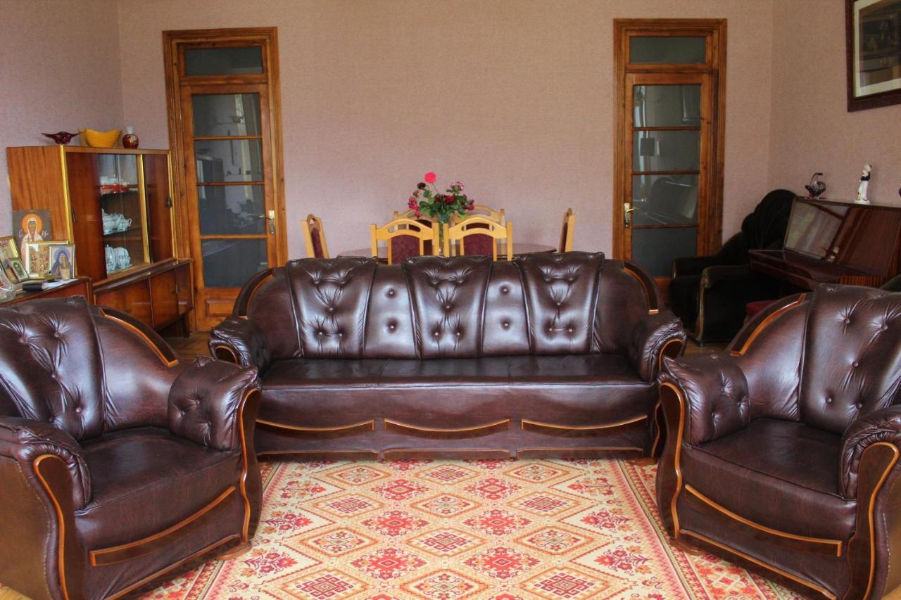 Guest house Racha Ambrolaouri Extérieur photo