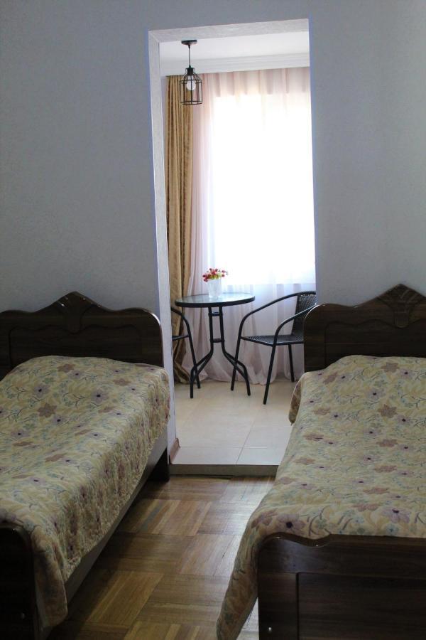 Guest house Racha Ambrolaouri Extérieur photo