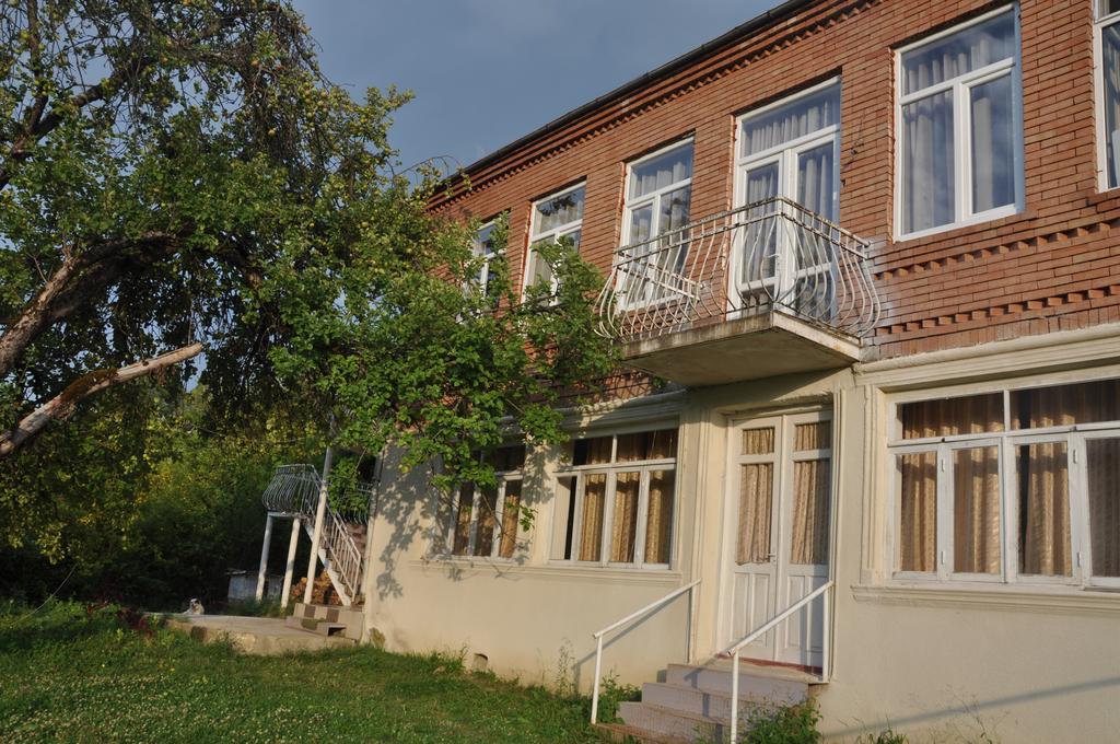 Guest house Racha Ambrolaouri Extérieur photo