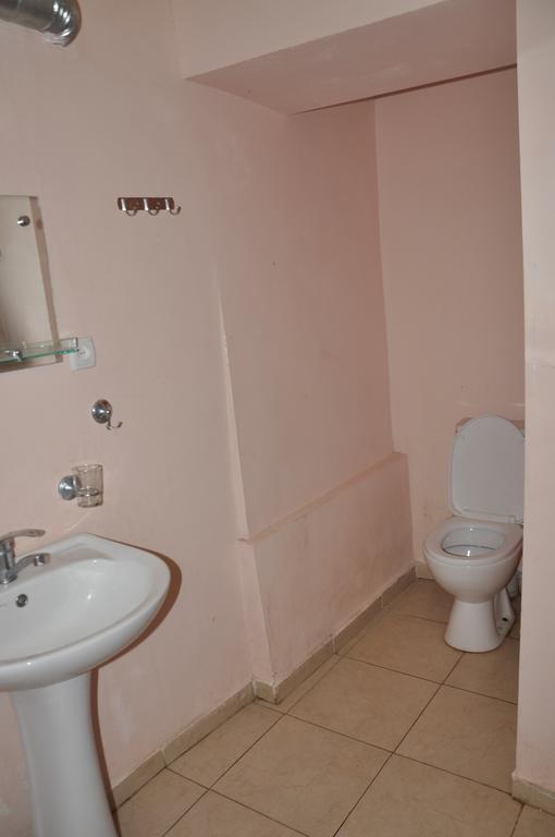 Guest house Racha Ambrolaouri Extérieur photo