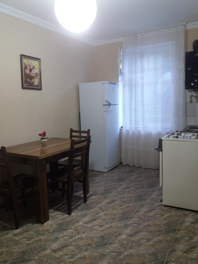 Guest house Racha Ambrolaouri Extérieur photo